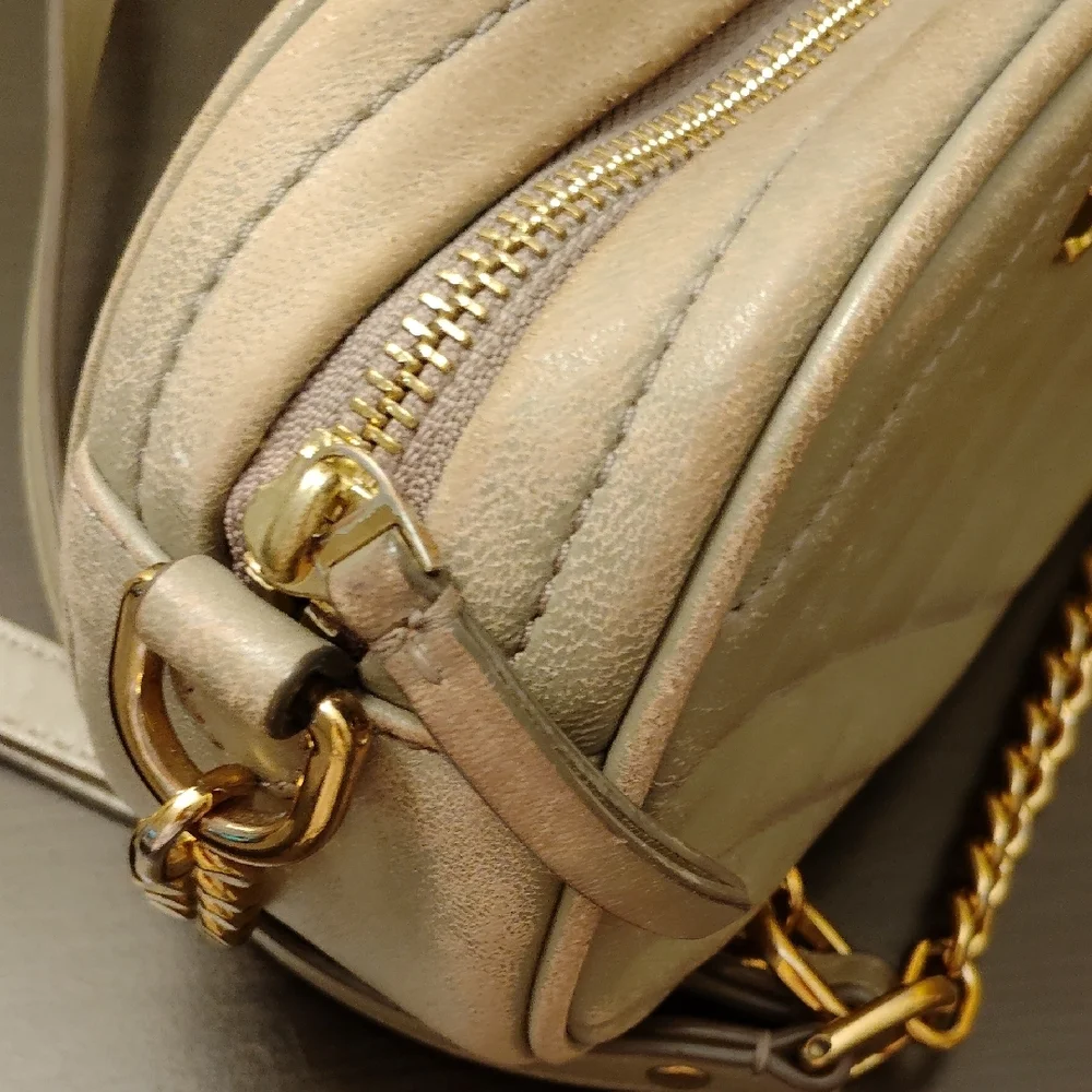 Tory Burch Quilted Gray Crossbody Bag - Picture 6 of 8